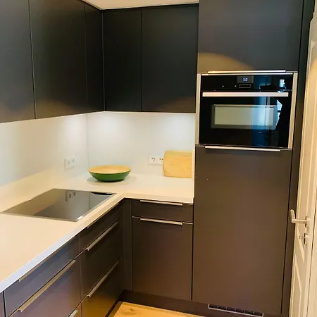 Cloud-nine Apartment