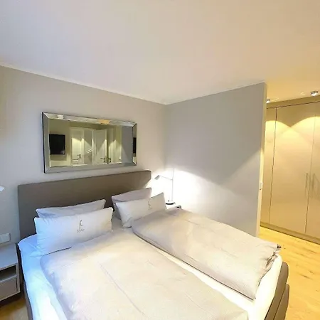 Cloud-nine Apartment
